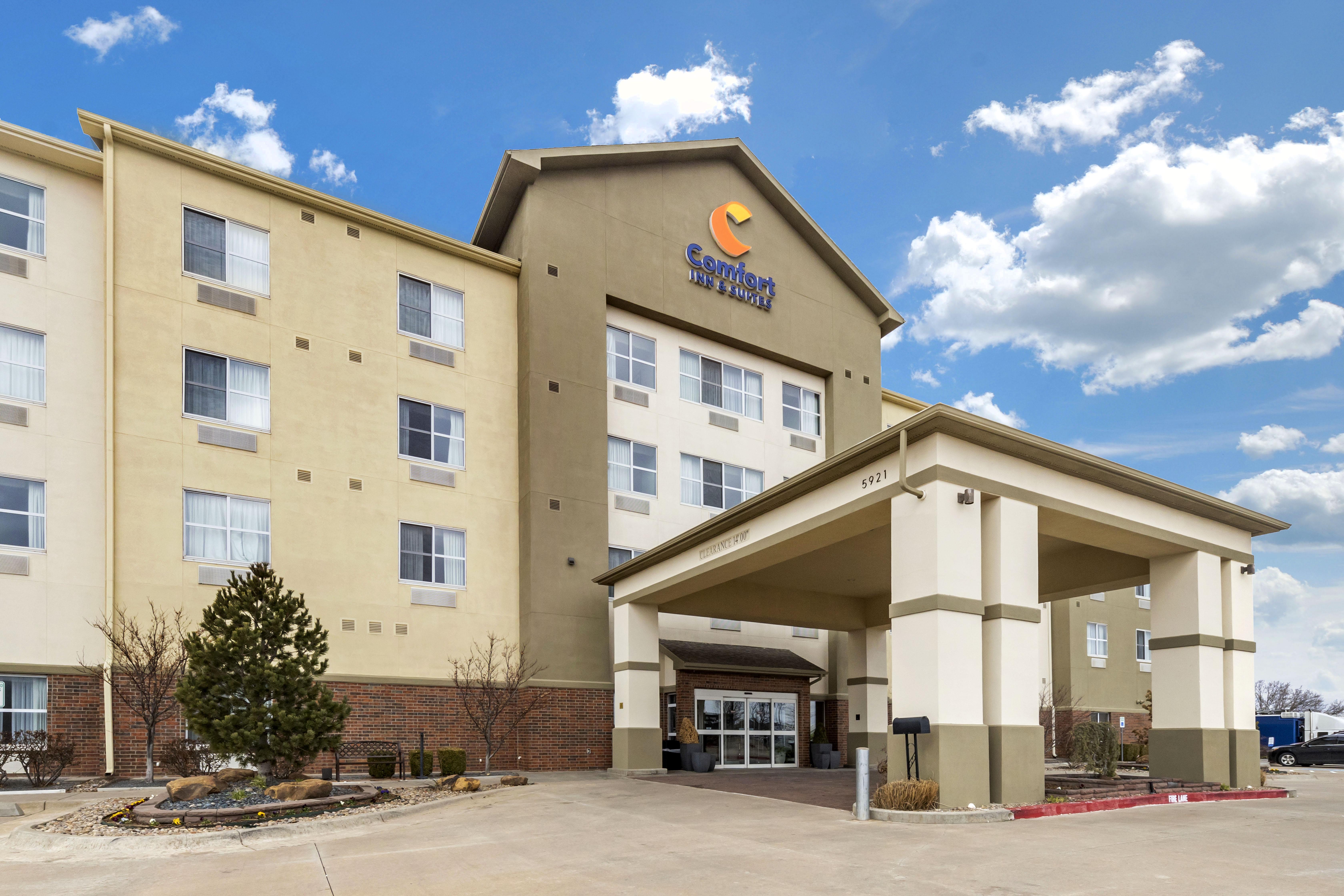 Comfort Inn & Suites Oklahoma City West - I-40 Exterior foto